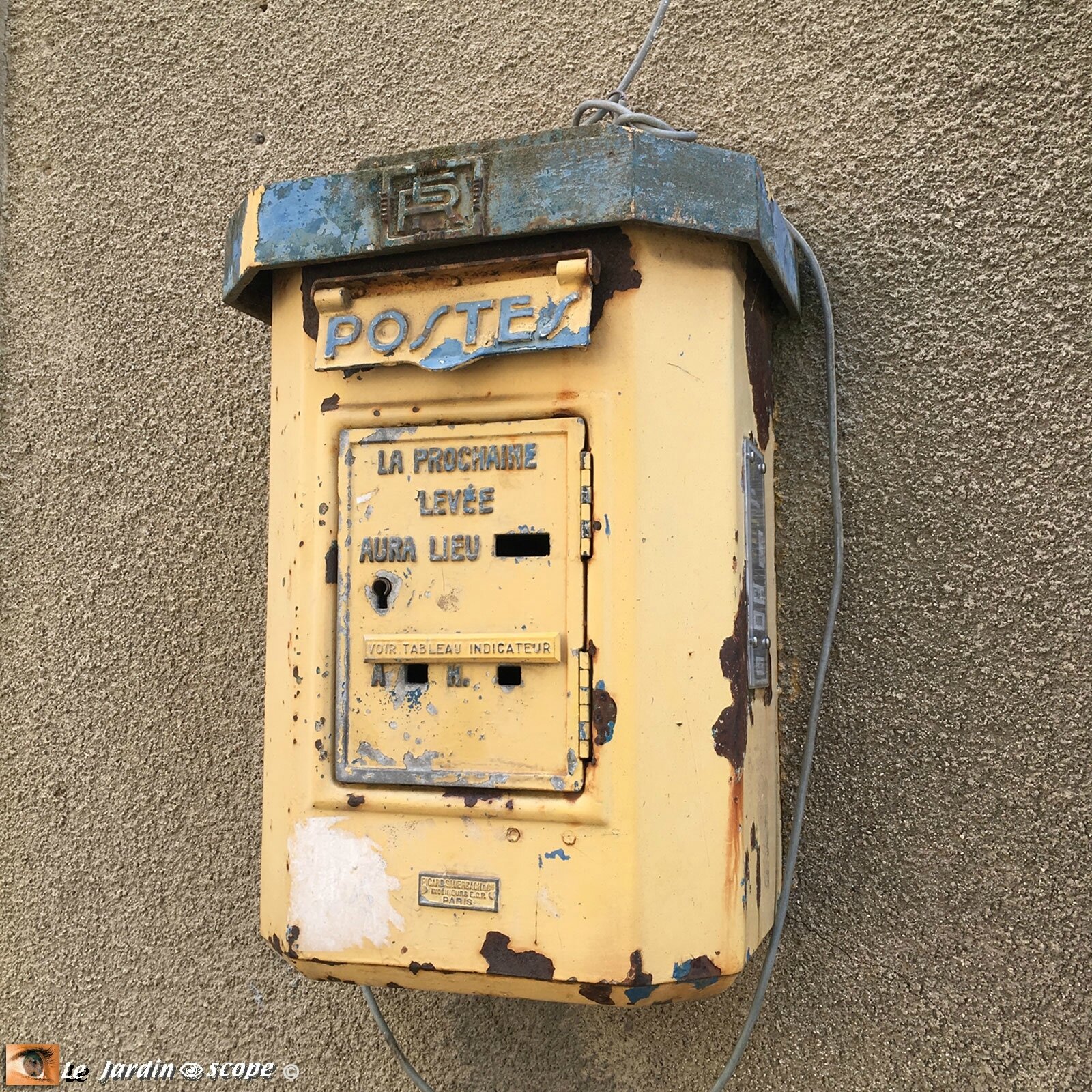 Ancienne Boîte aux Lettres de La Poste (désaffectée)
