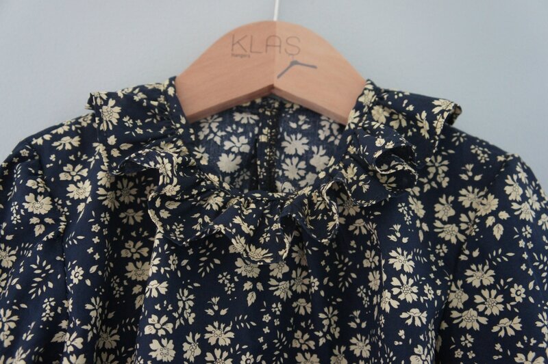 blouse bleue noire 2