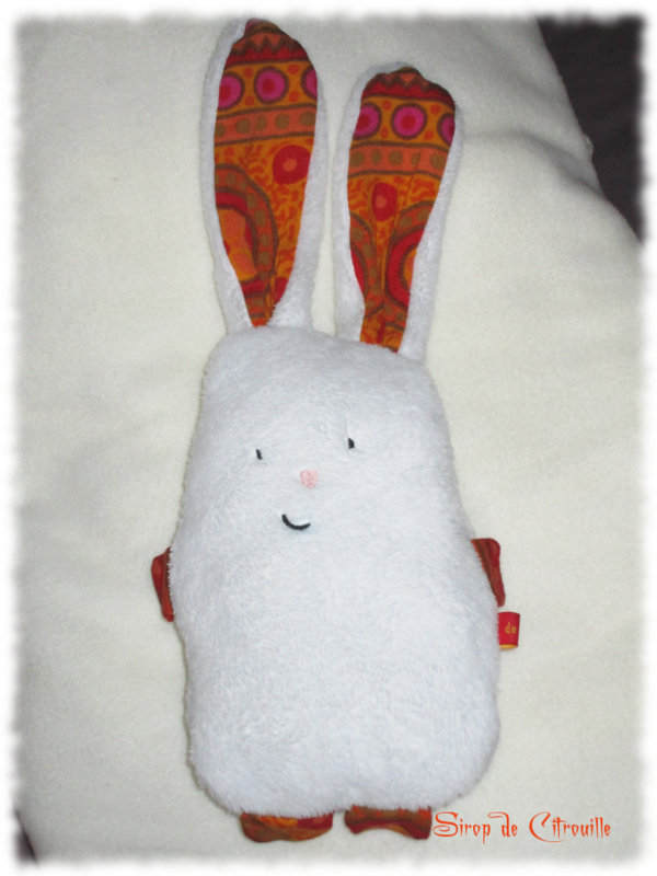 doudou lapin blanc