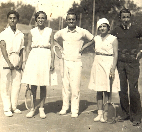 1931 04 21 Tennis Le Garden Lucien Lembeye Simone René Chevallier Denise Guy Massé en sept 1929