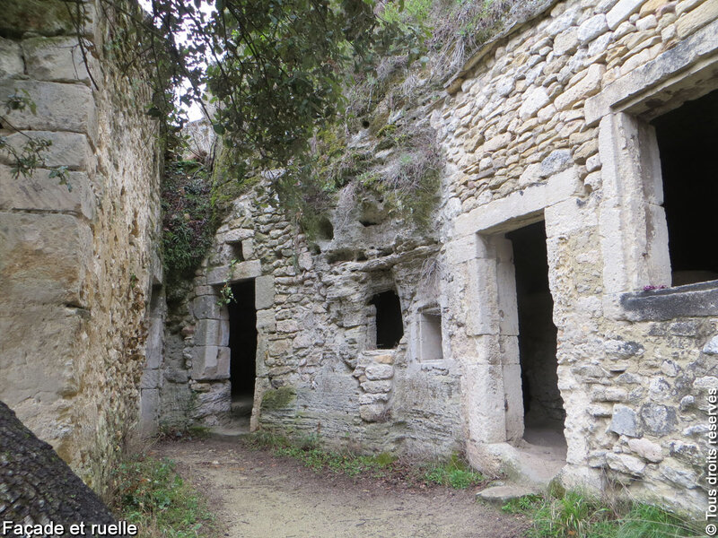 Barry, façade et ruelle (1)