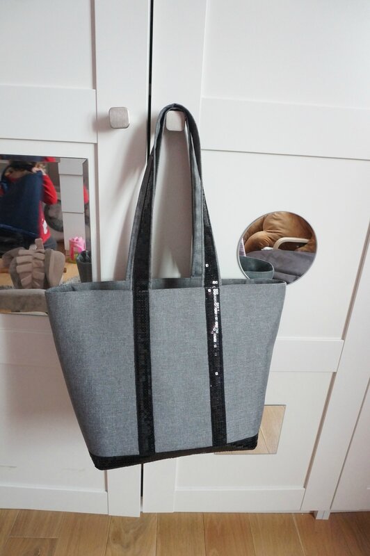 sac à paillettes-gris-noir-fermeture eclair-fait main-couture-byodily (1)