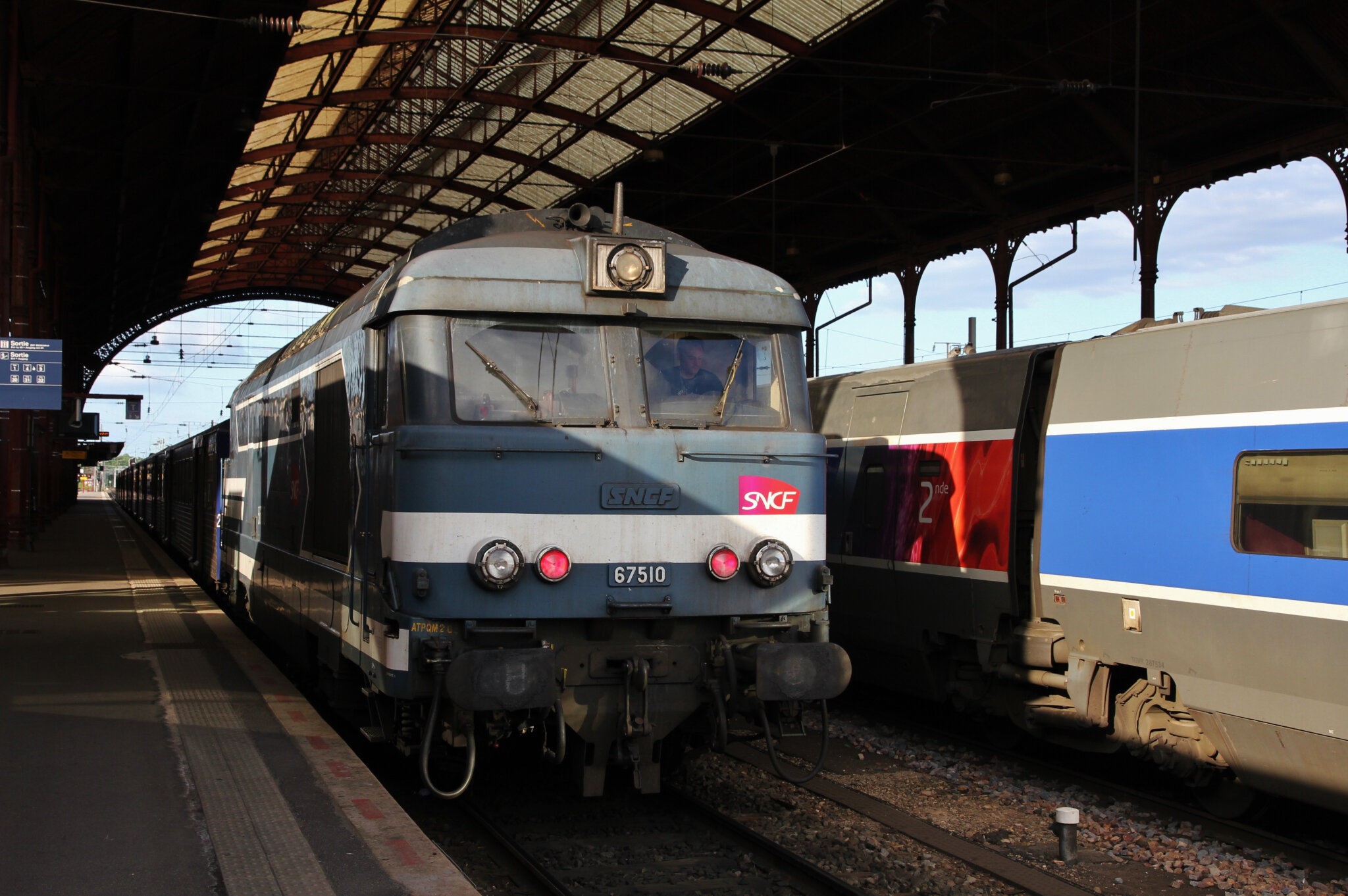 BB 67510 bleue, gare de Strasbourg