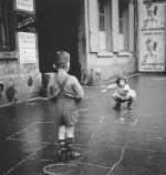 13929eb84ed77ab488bf9f3083473623--hopscotch-vintage-photographs