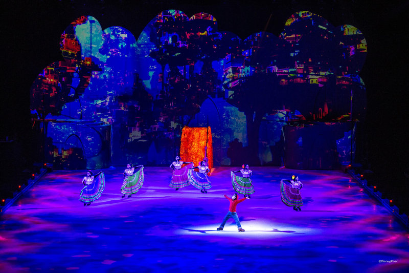 disney_sur_glace14_1666862901