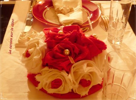 centre_de_table_bouquet_rouge___blanc_perl__7