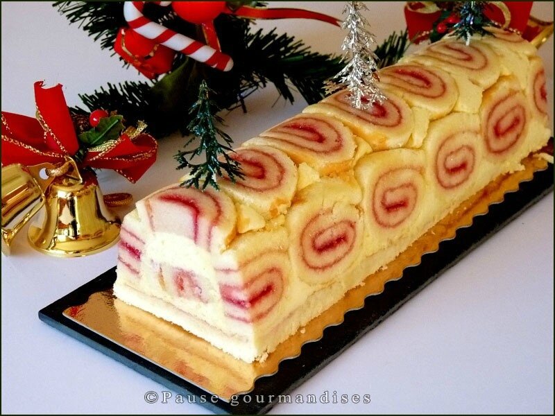 Bûche Royale coco et groseille (55)