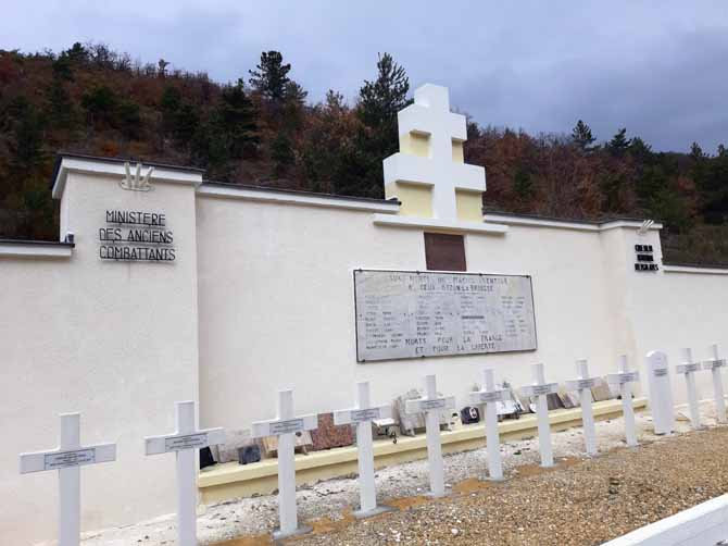 Rénovation du cimetière national d'Eygalayes, mars 2022