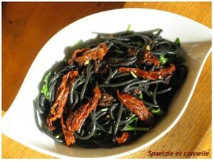 Spaghettis___l_encre_de_seiche___la_roquette