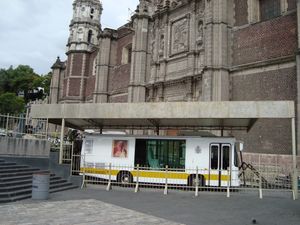 Basilica_de_Guadalupe_MEXICO_100915__12___1024x768_