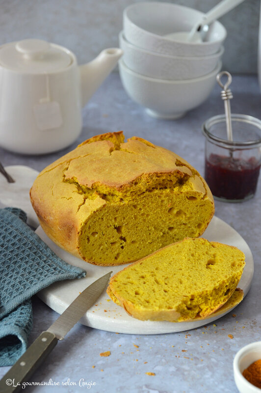 pain vegan au curcuma - pain de mie (1)