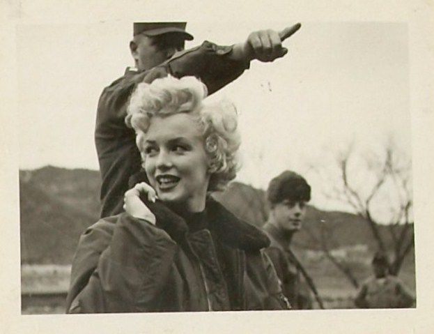 1954-02-17-7th_infantery_division-bonhams_auction-030