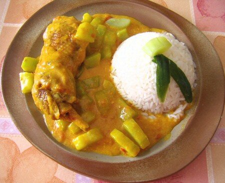 POULET AU CONCOMBRE recettes entrees Concombre au poulet