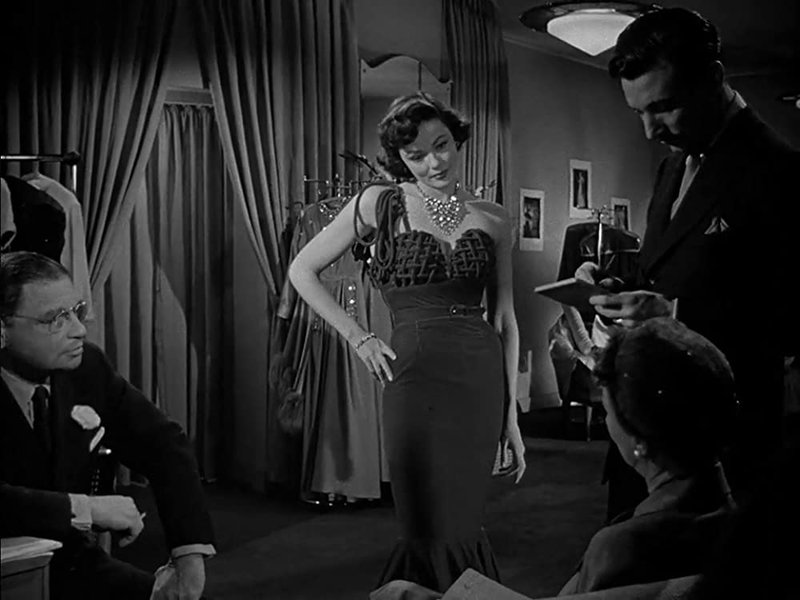 Oleg_Cassini-dress_red_velvet_spaghettis-gene_tierney-1950-Where_the_Sidewalk_Ends-1