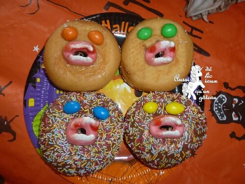 Halloween vampire donut 24