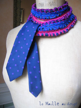 cravate_maille_au_doigt_crochet_2