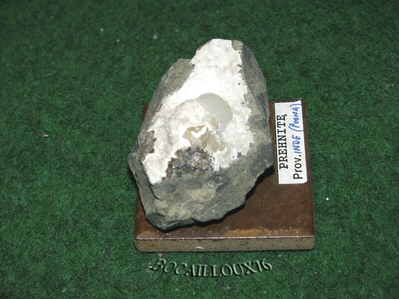 PREHNITE 409 (2)