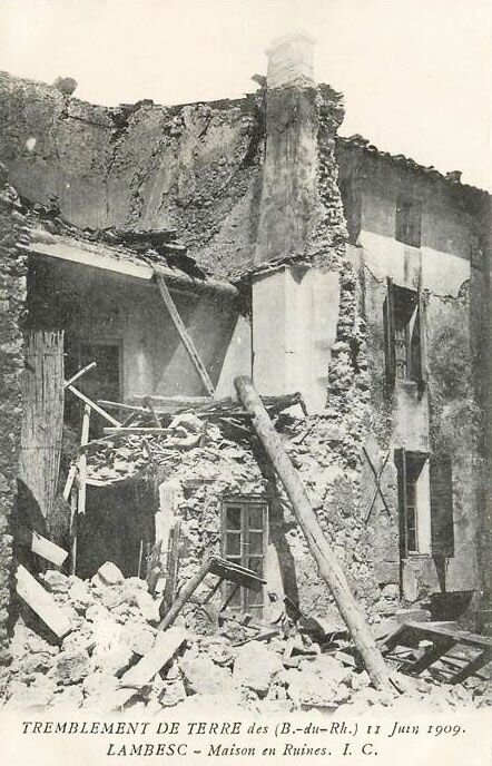 Lambesc-Maison en ruines
