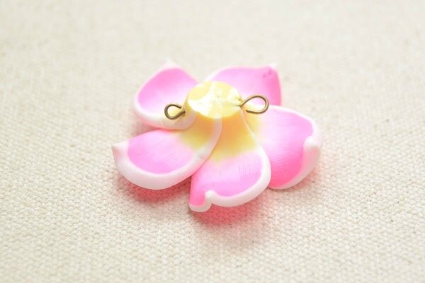 Celebrate-Spring-by-Making-Easy-Necklace-with-Handmade-Polymer-Clay-Plumeria-Bead-step2
