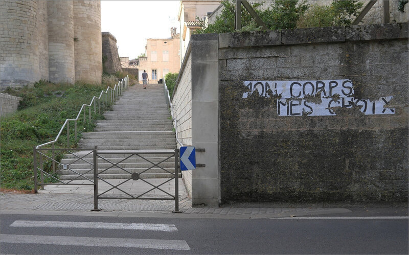 affiche mon corps mes choix homme escalier 230720