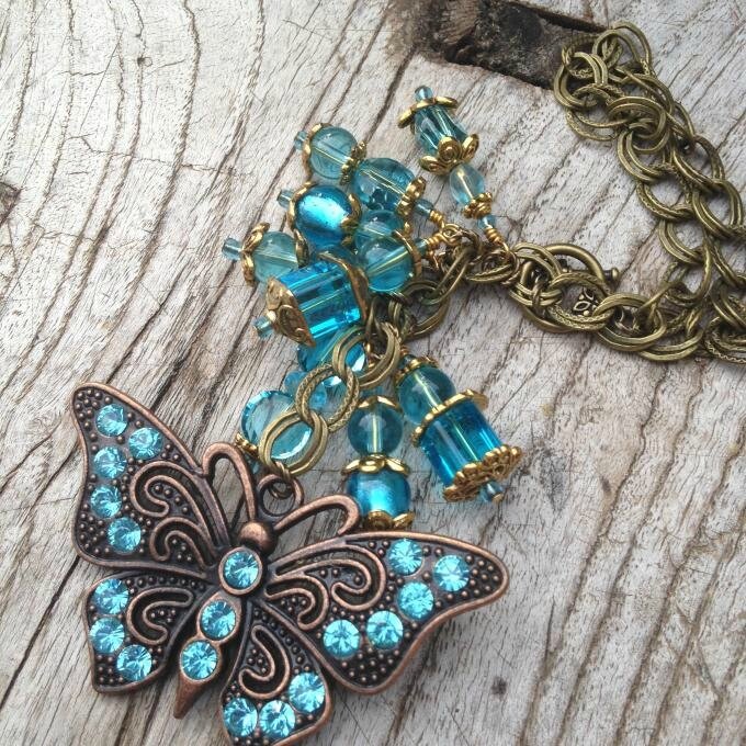 Vintage-Butterfly-Pendant-Necklace