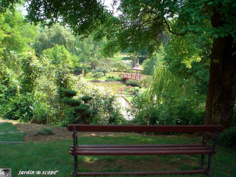 Pour admirer le Pont chinois du Parc d'Apremont