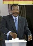 Paul_Biya_vote_Bastos_07