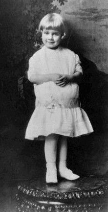 jean-1916-baby-1