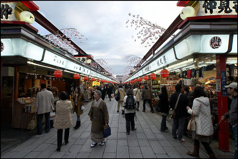 383-Marchands-Senso-ji-1