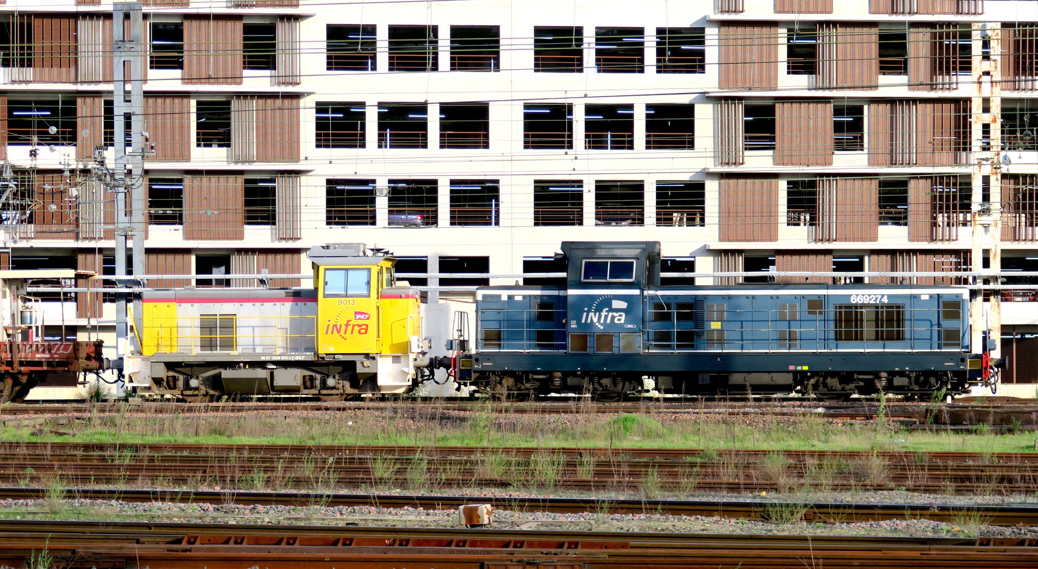 BB 69274 Bleue + Y9000, Bordeaux