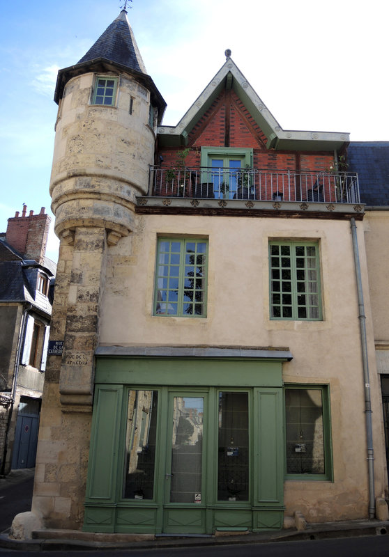 Nevers, rue de la cathédrâle (58)