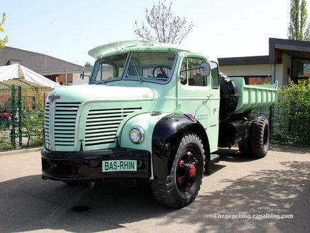 Berliet_type_GLR_benne__7_me_bourse_d__changes_autos_motos_de_Chatenois__01