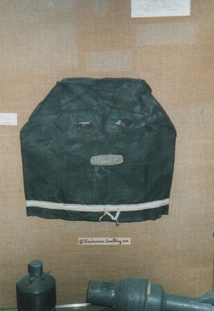 cagoule_anti_gaz