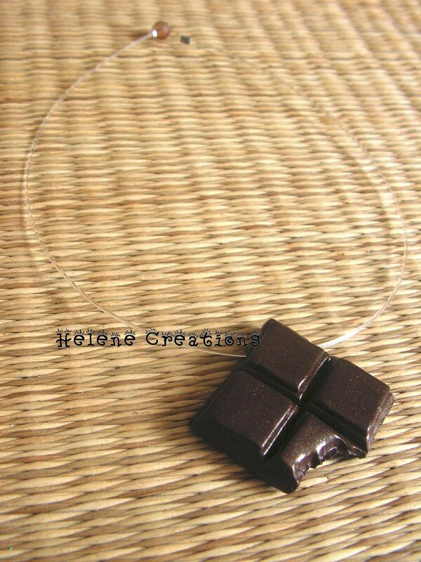 Pendentif_Irr_sistible_Chocolat___c_t__