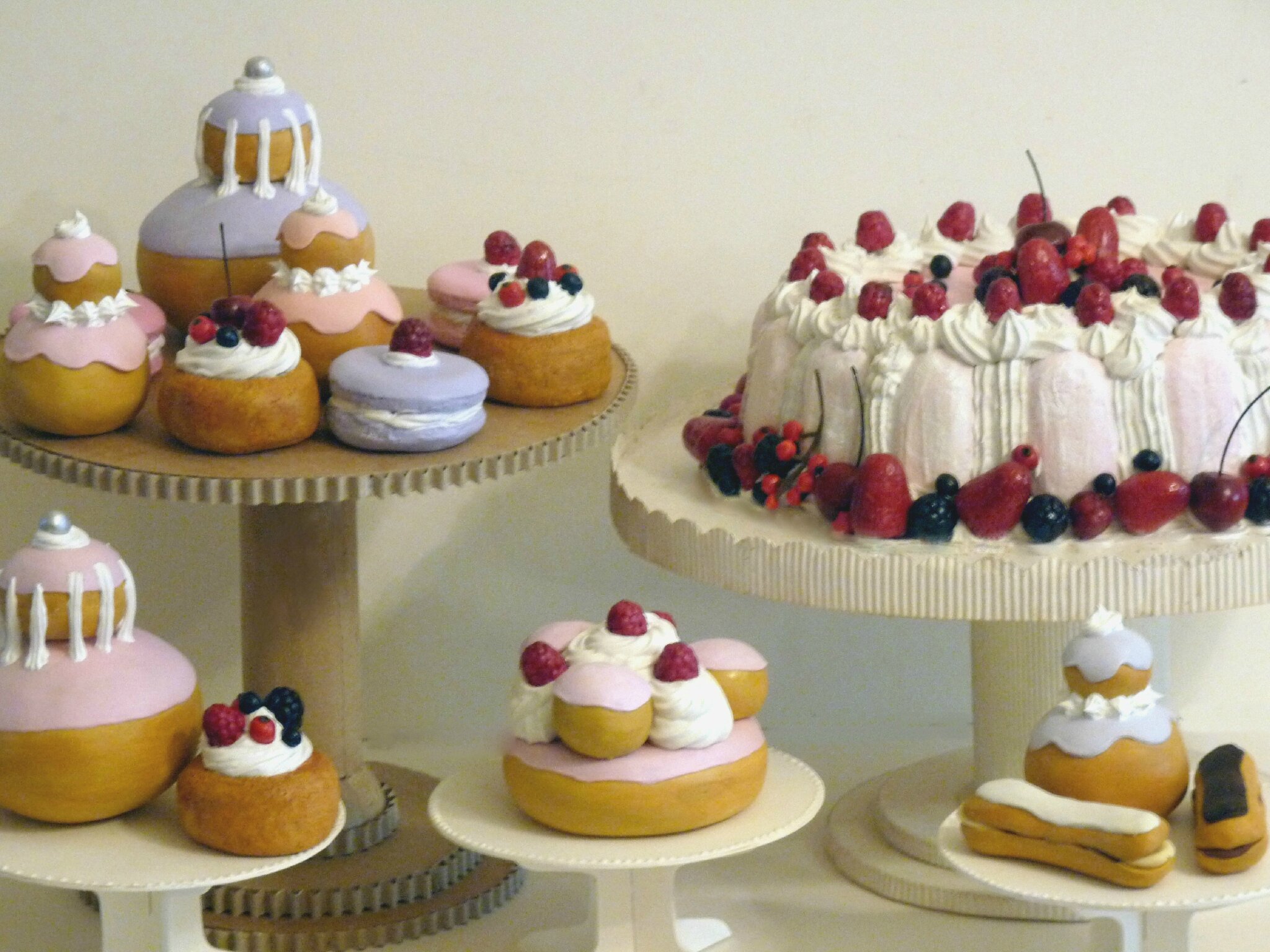 Buffet de pâtisseries, esprit XVIIIe , Marie Antoinette
