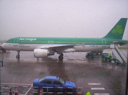 103___Le_bel_avion_vert_qui_nous_avait_enmmen__en_Irlande