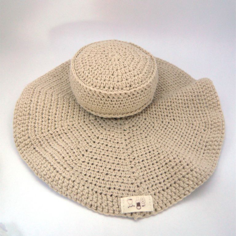 pouf et tapis rond crochet poupee lapin souris
