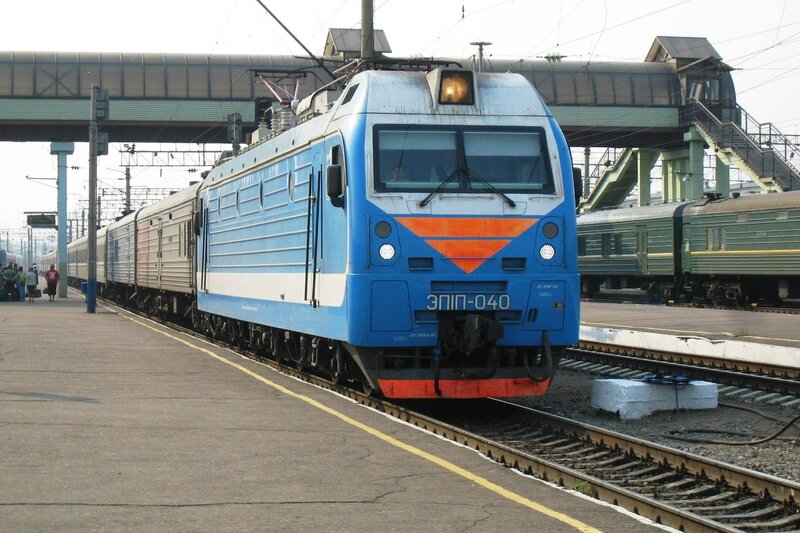 BTS2005-Bouriatie-Ulan_Ude-Gare-Arrivée_du_TransSib