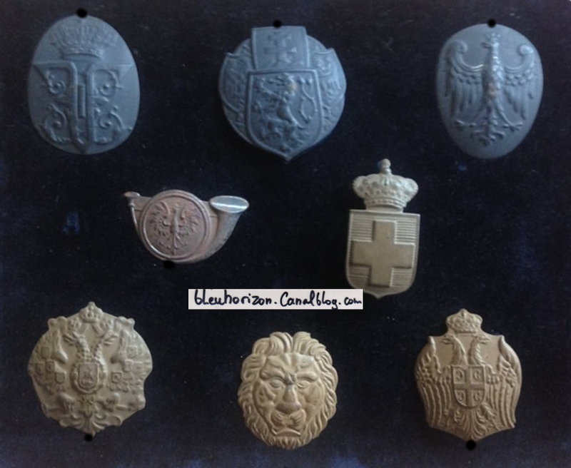INSIGNES CASQUES WW1 ETRANGERS