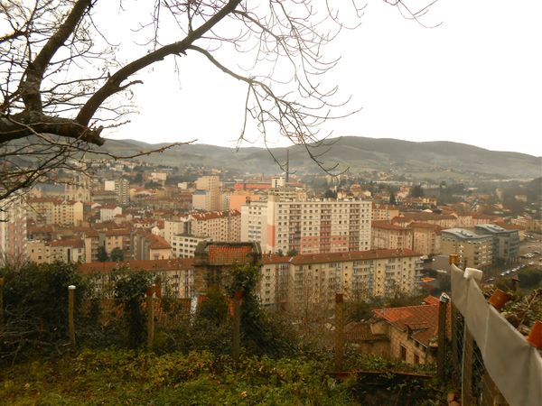 vue St-Cham depuis colline St-Ennemond 2 (24 déc 2012)