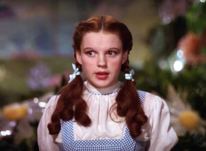 Judy-Garland-as-Dorothy-Gale