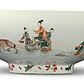 A rare famille-verte, iron-red and gilt-decorated '<b>Immortals</b>' <b>bowl</b>, Qing dynasty, Late Kangxi period (1662-1722)