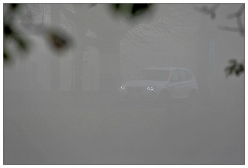 ville brouillard voiture feux 051114
