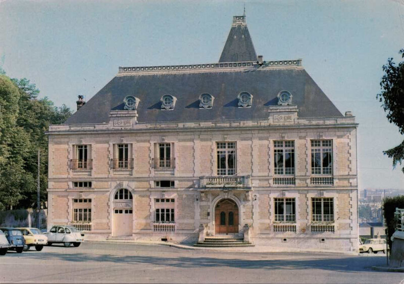 659-La-Mairie-diffusion-2000