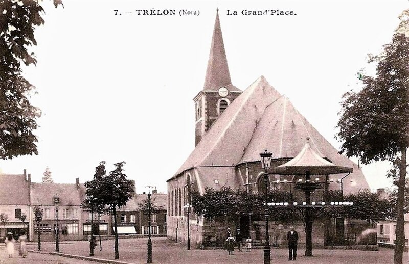 TRELON-La Grand'Place le jour (2)