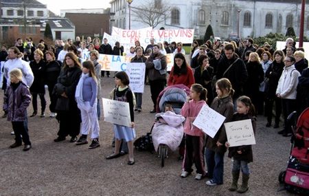 ECOLE_JEAN_ZAY_2010_manif_parents_22_mars