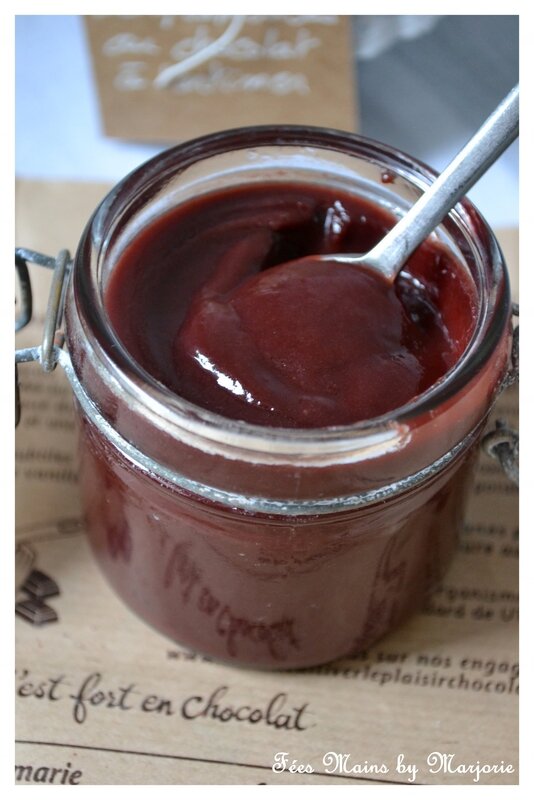 Confiture de framboises au chocolat