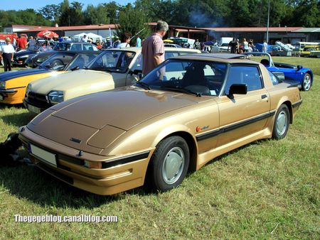 Mazda RX7 (1979-1985)(Auto Retro nord Alsace Betschdorf) 01