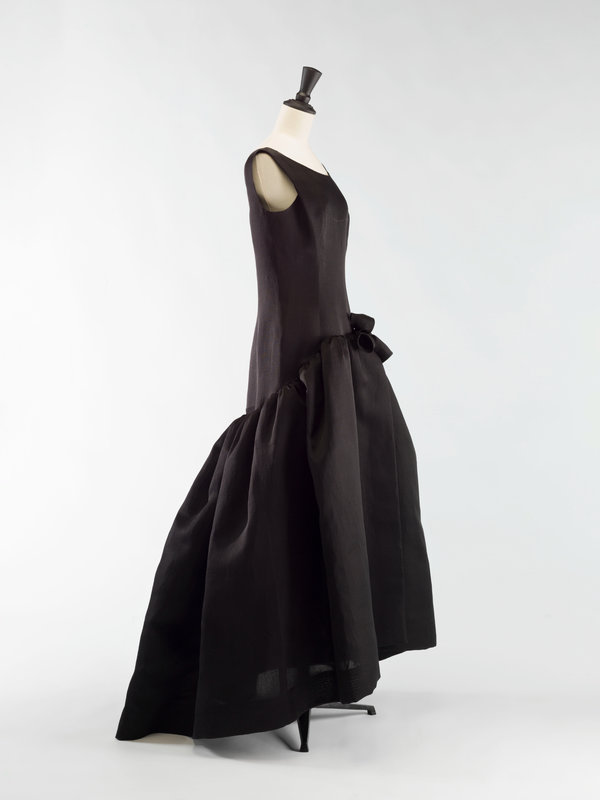 Documenting Fashion (While Protecting a Couturier's Copyrights): Tom  Kublin for Balenciaga. An Unusual Collaboration @ The Cristóbal Balenciaga  Museum, Getaria, Spain - Irenebrination: Notes on Architecture, Art, Fashion,  Fashion Law, Science