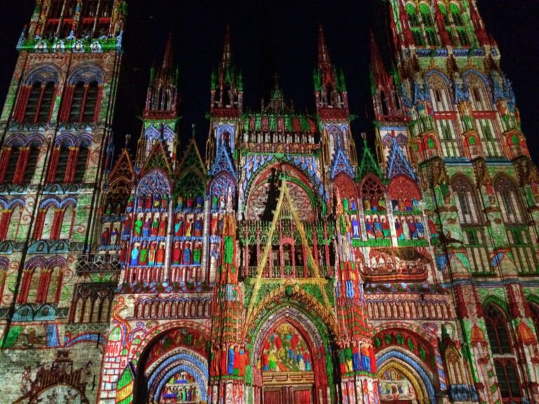 cathedrale-lumiere-rouen-2019-bateaux-armada